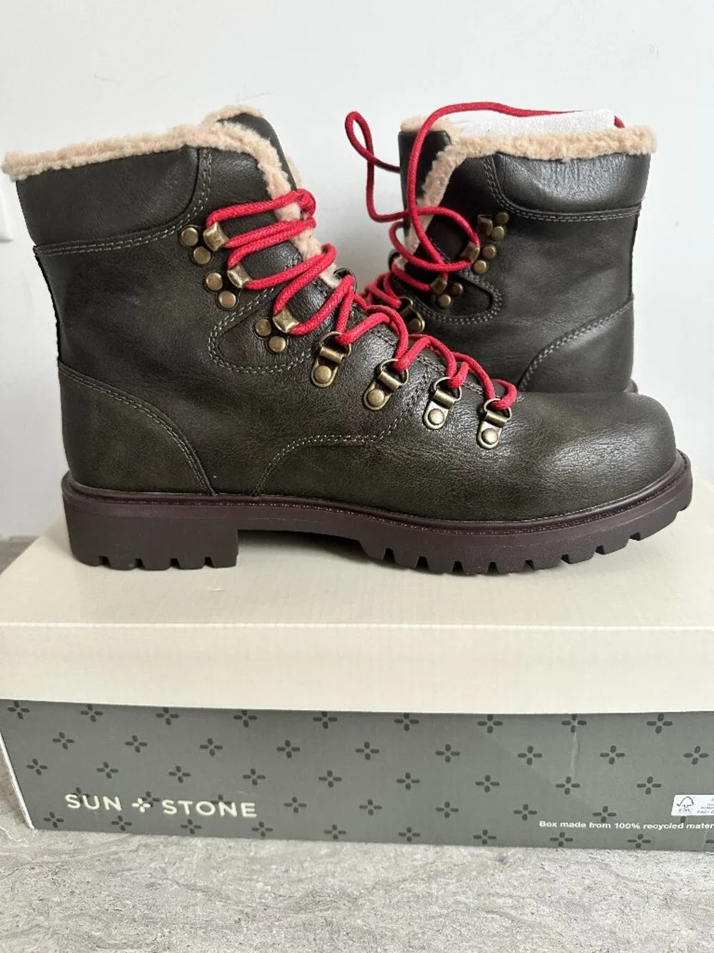Sun Stone Glenn Olive Green Winter Hiking Boots Mens Sz 9 Faux Shearling Lining